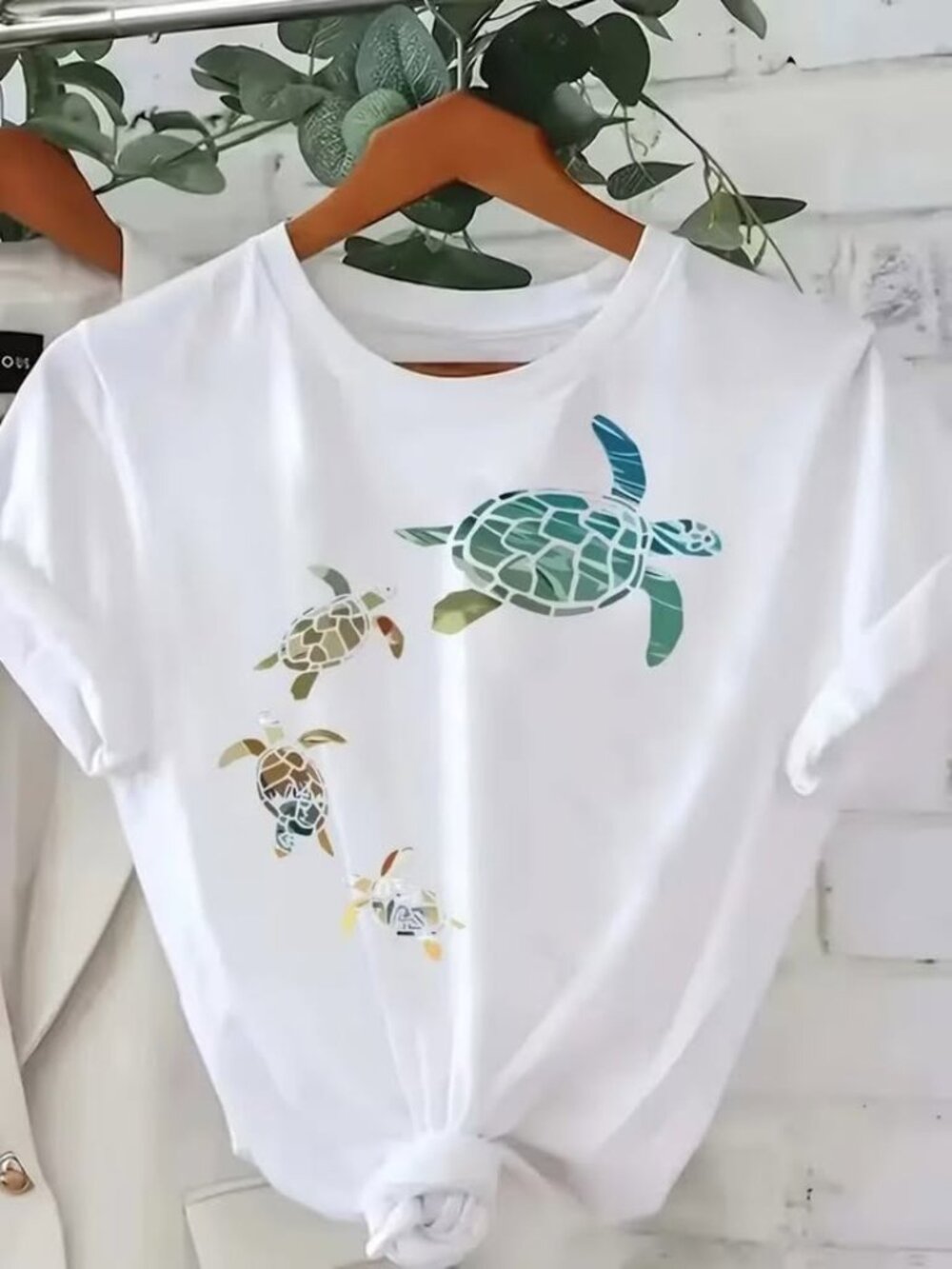 Ladies White SEA TURTLE Short Sleeve Tee Size Large